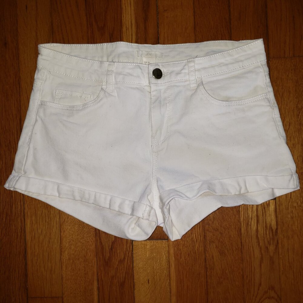 H&M White Shorts - Picture 2 of 5